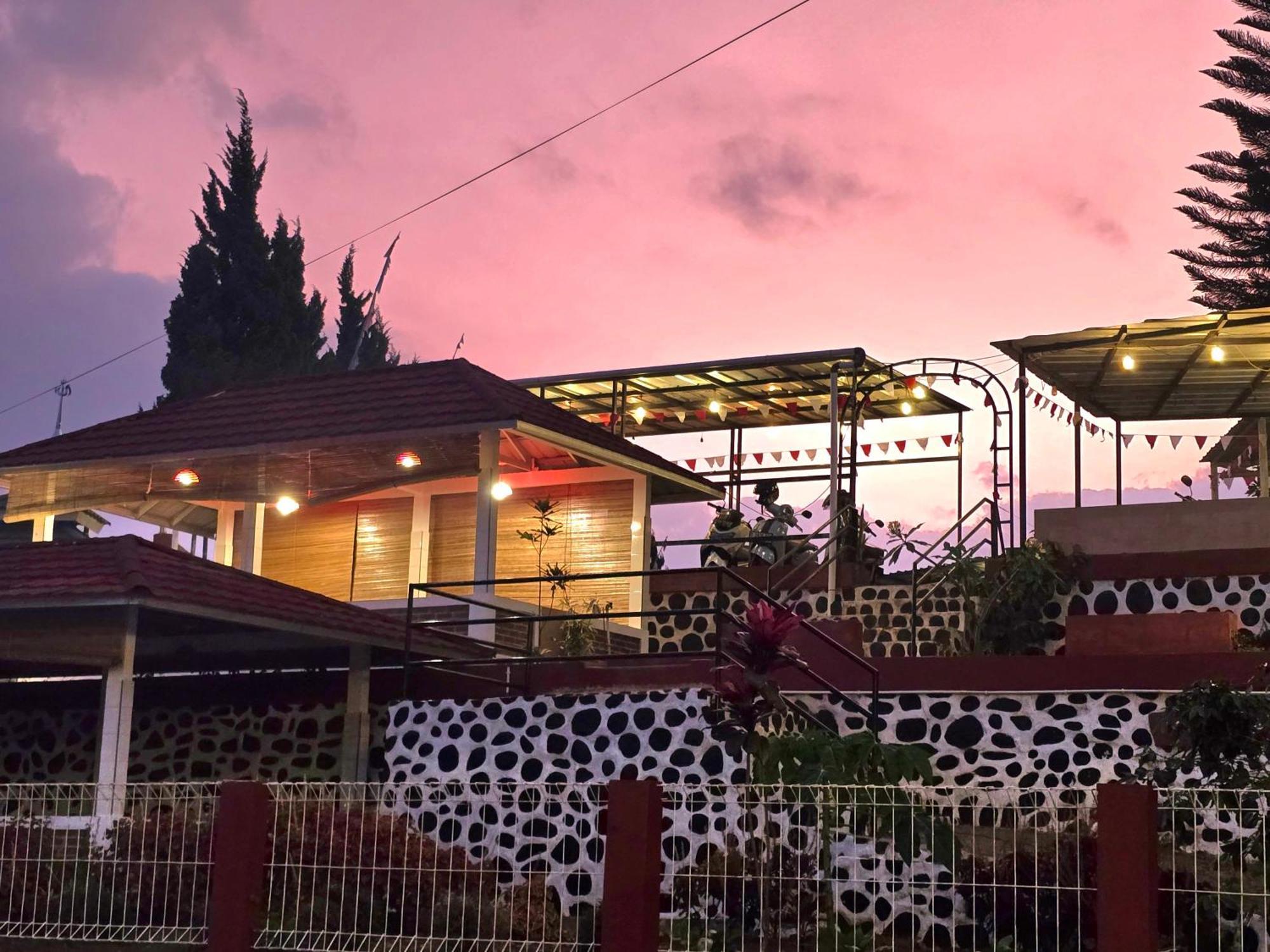 Puri Cigupakan Villa